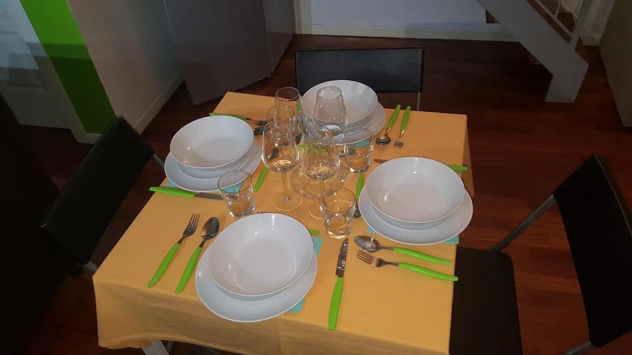 Apartaments Sonnino Milan 0*,