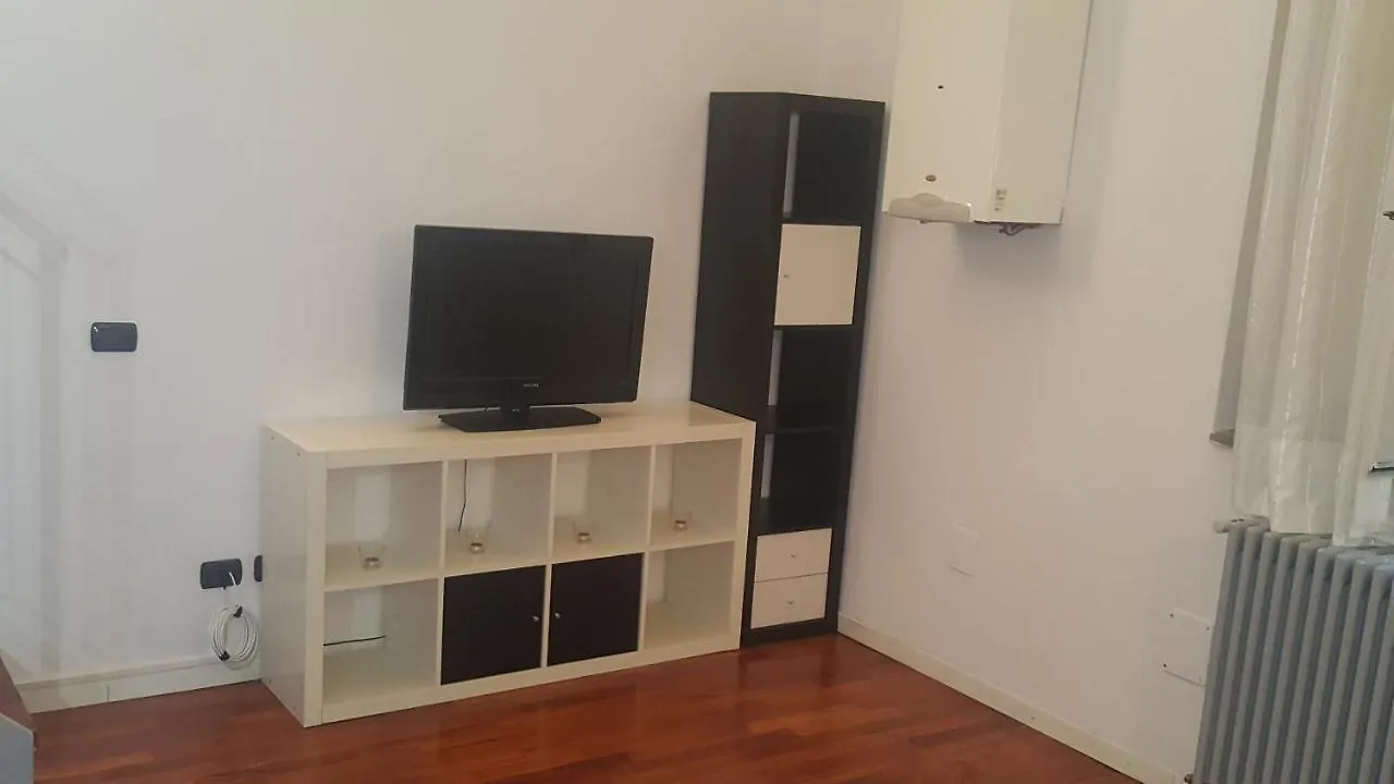 Apartment Apartaments Sonnino Milan Italy